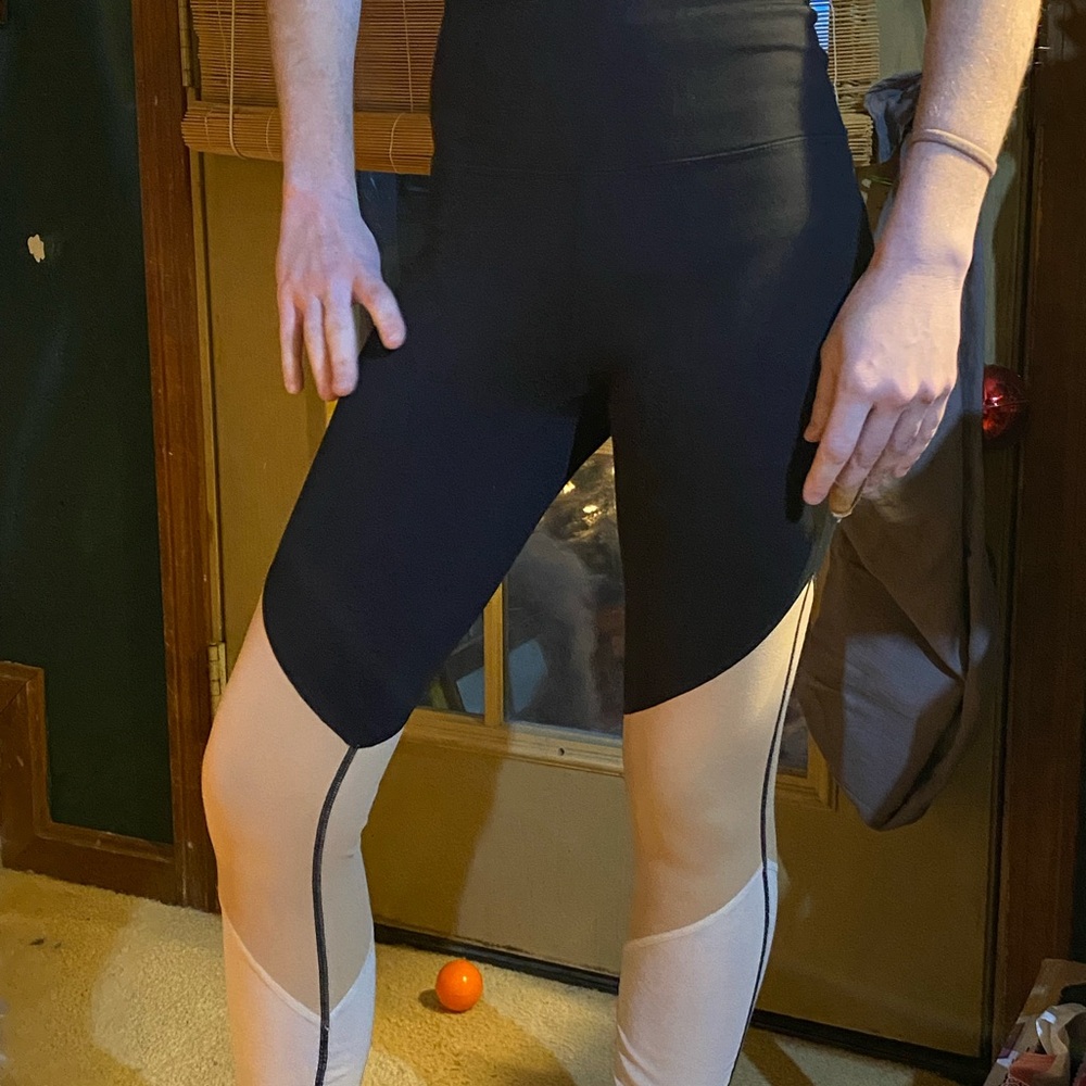 Fabletics blocked leggings and bra set